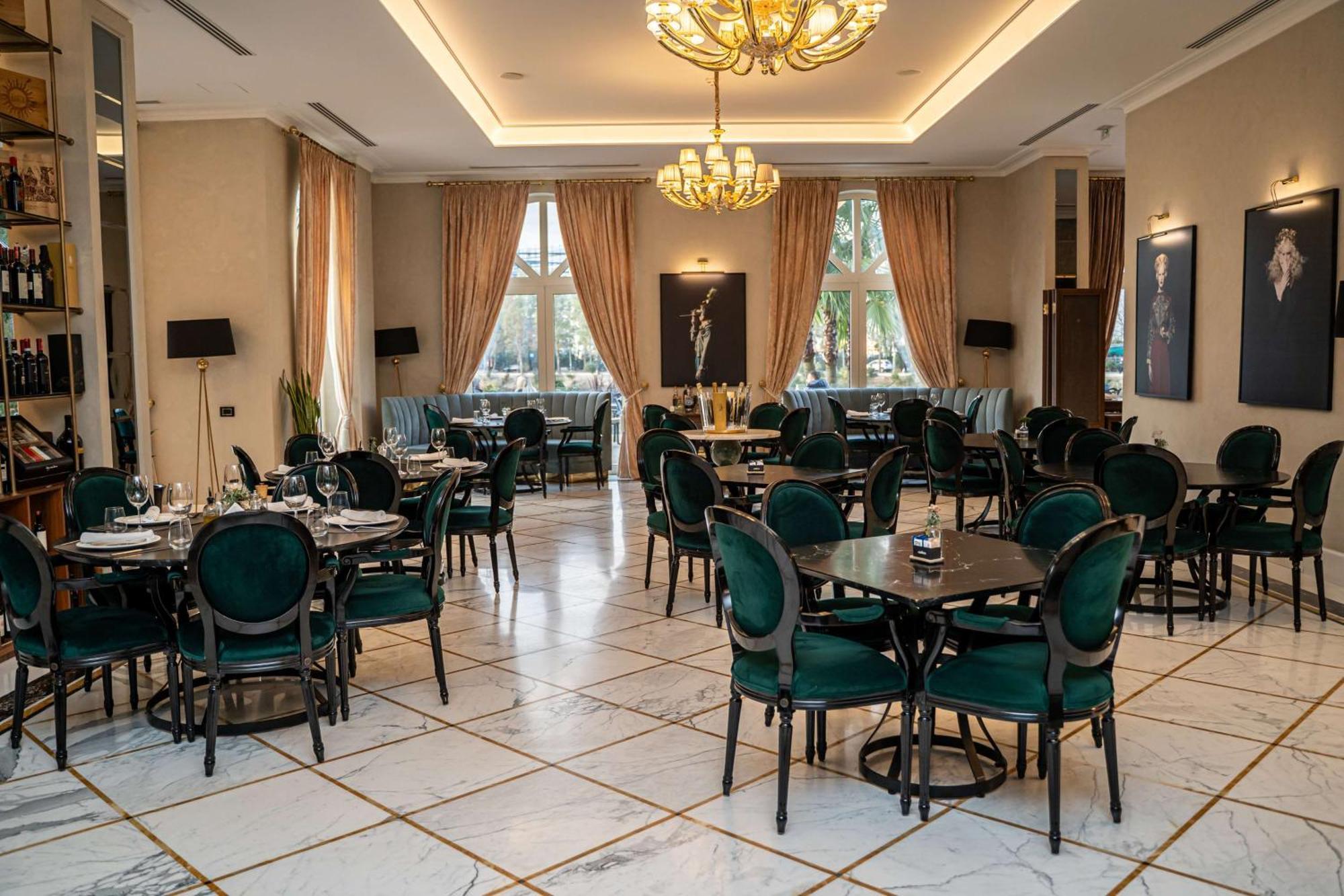 Hotel Radisson Collection Morina Hotel, Tirana 4*
